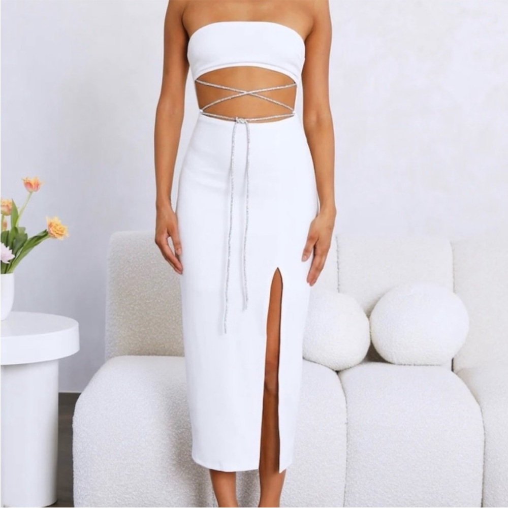 Elegant White Cut-Out Dress
